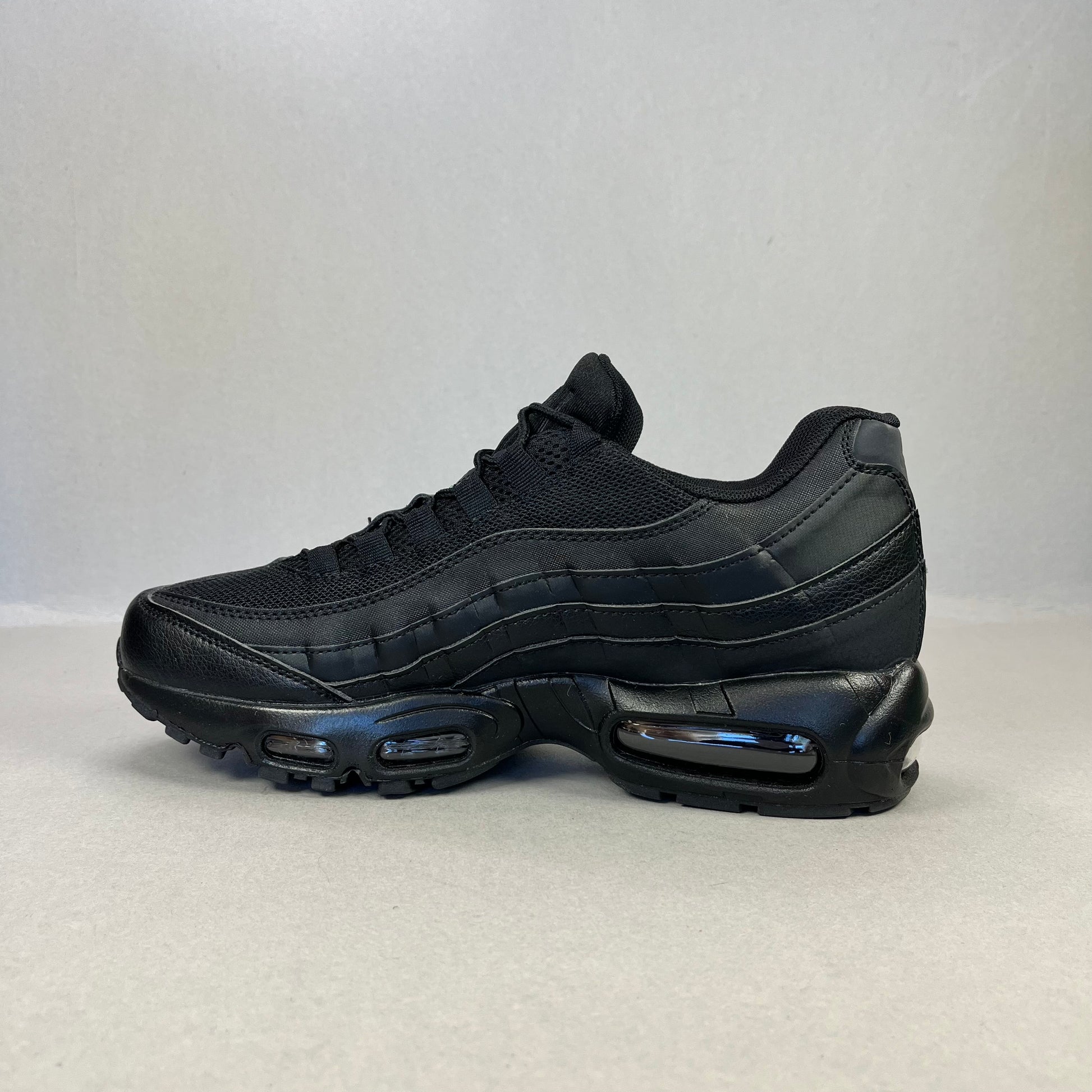 Nike Air Max 95 “Triple Black”