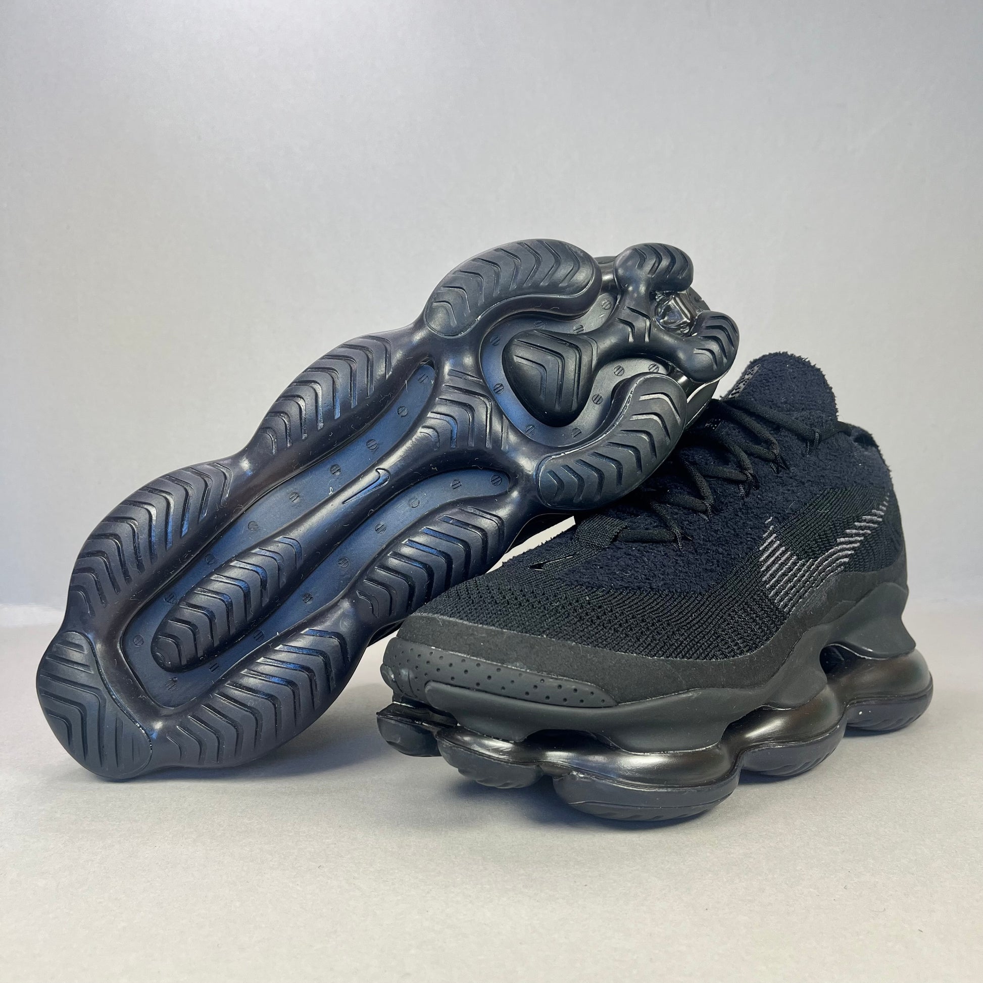 Nike Air Max Scorpion Flyknit "Triple Black"