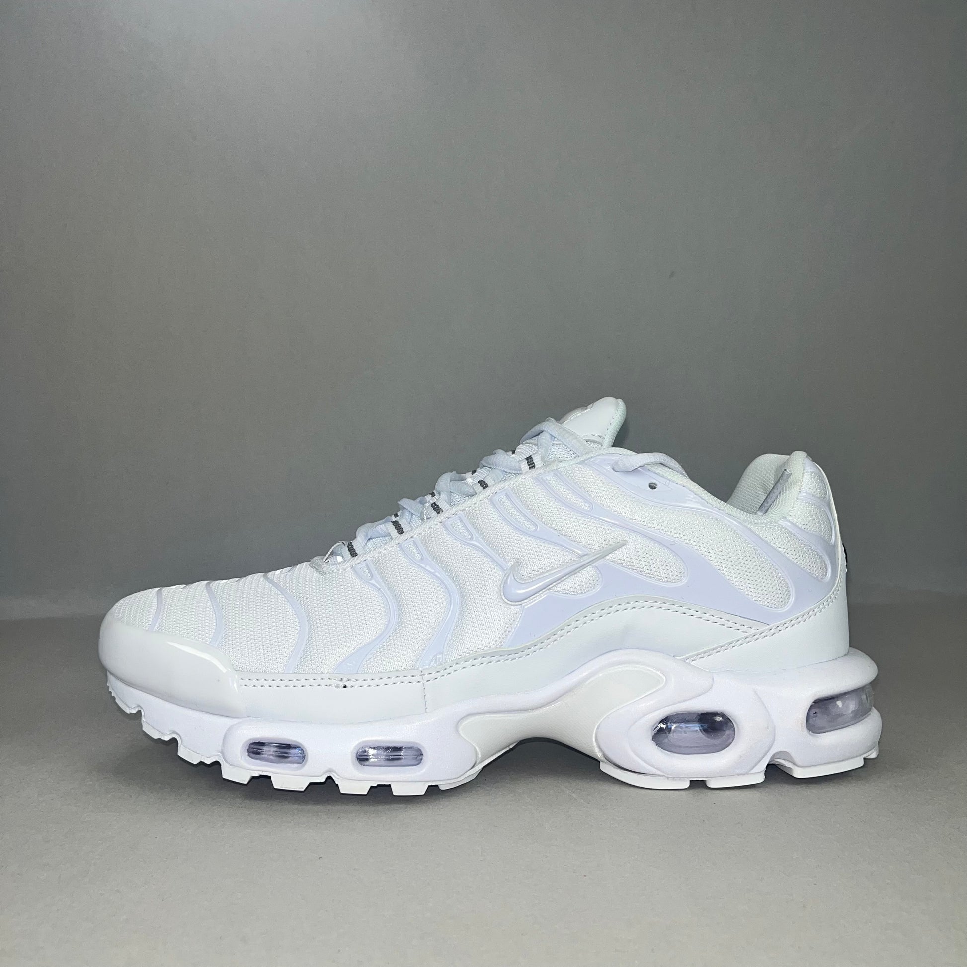 Nike Air Max Plus TN “Triple White”