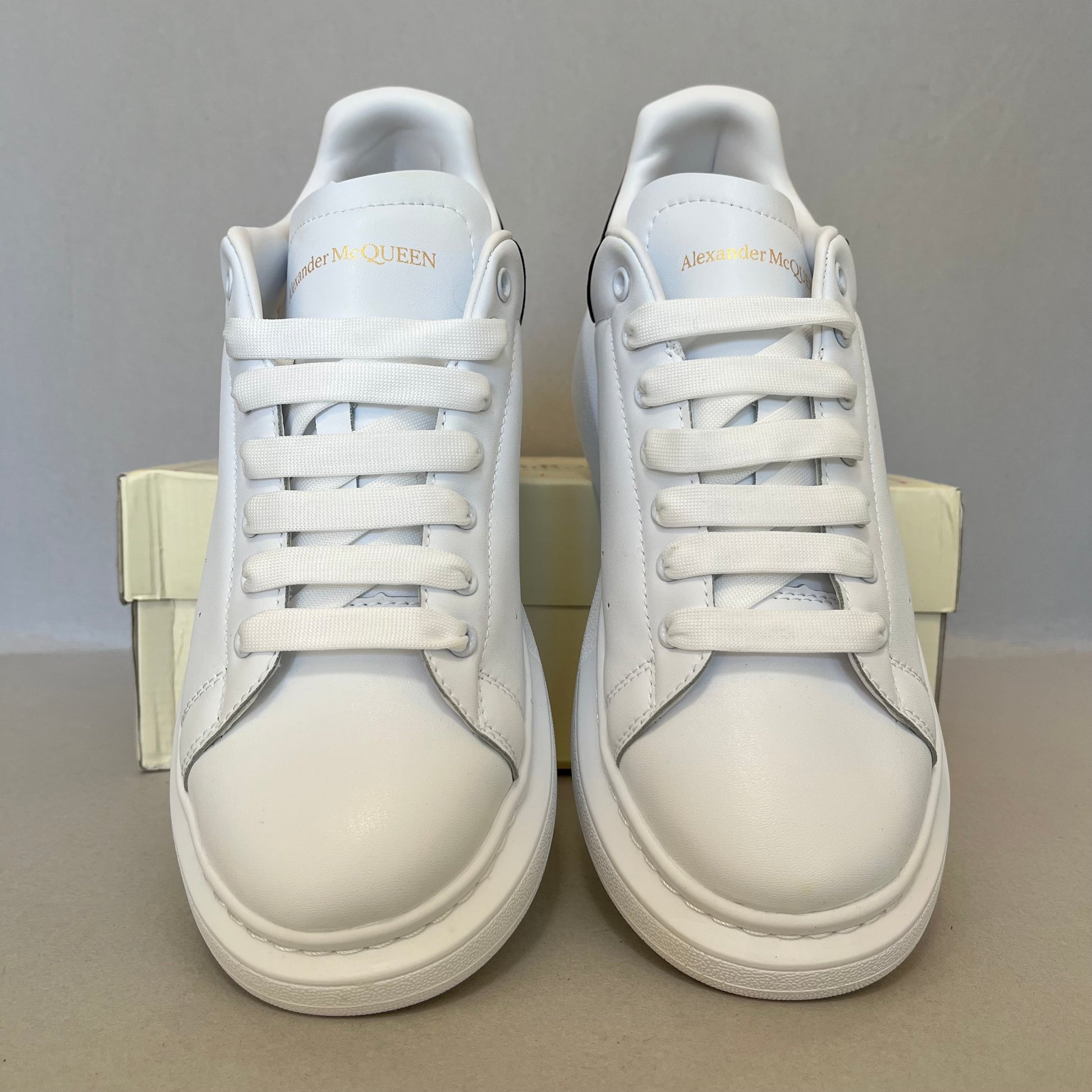 Alexander McQueen Oversized Sneaker “White Black Tail”