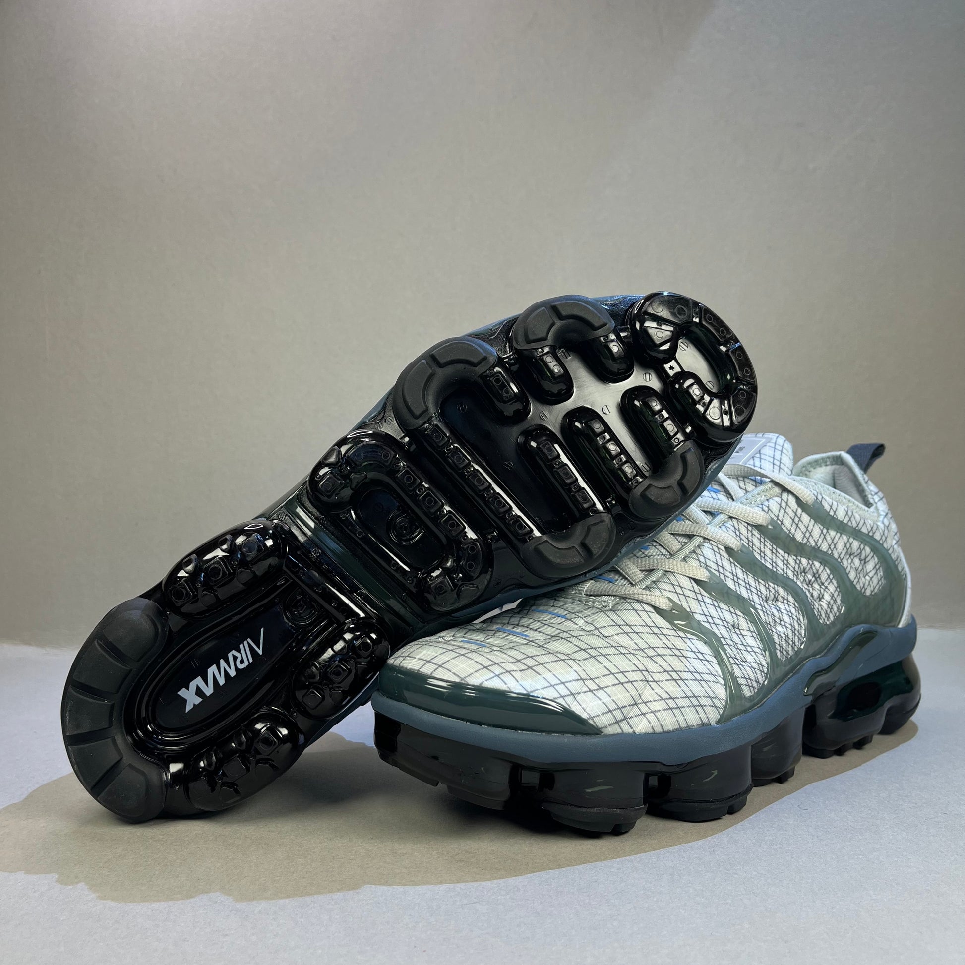 Nike Vapormax Plus “Grey”