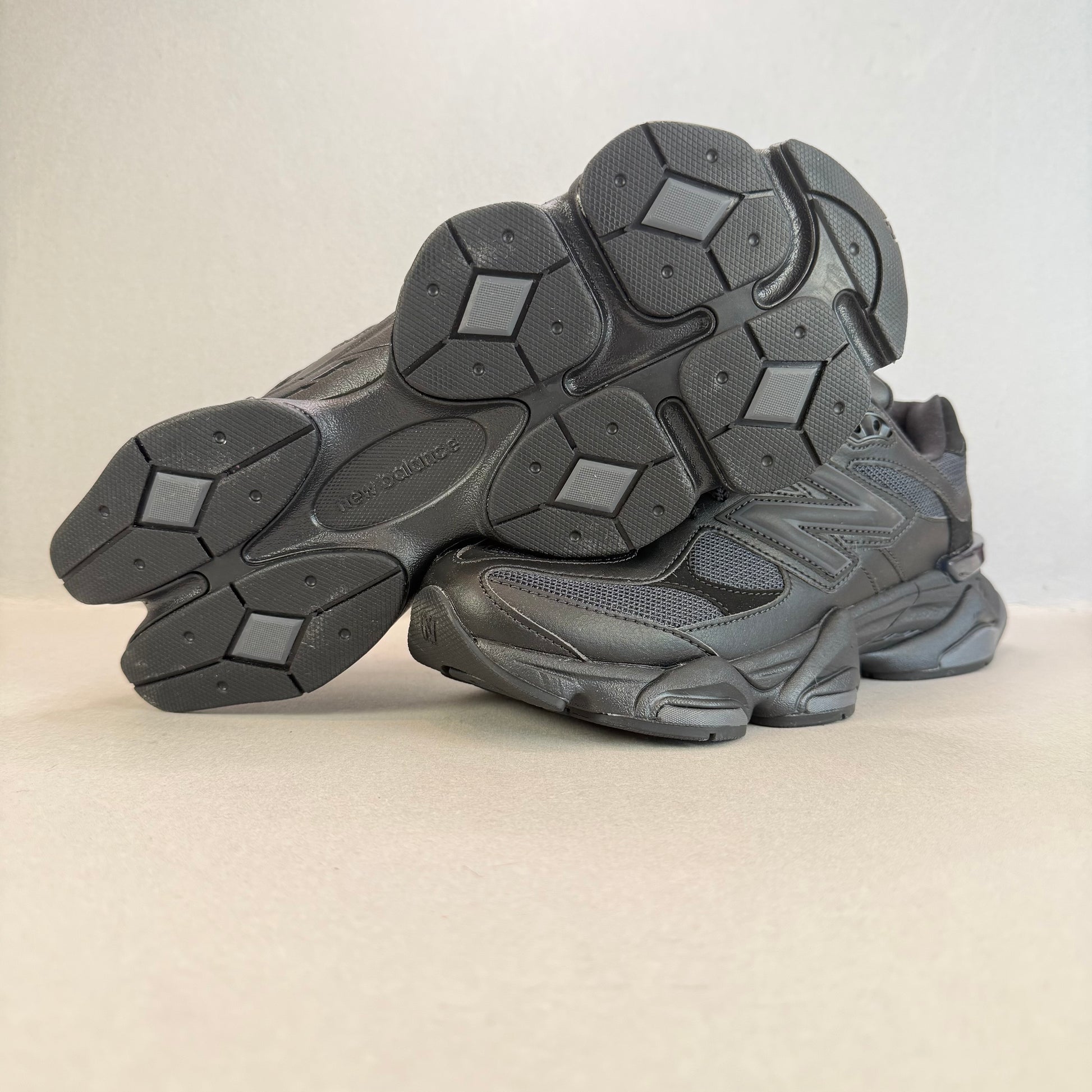 New Balance 9060 "All Black"