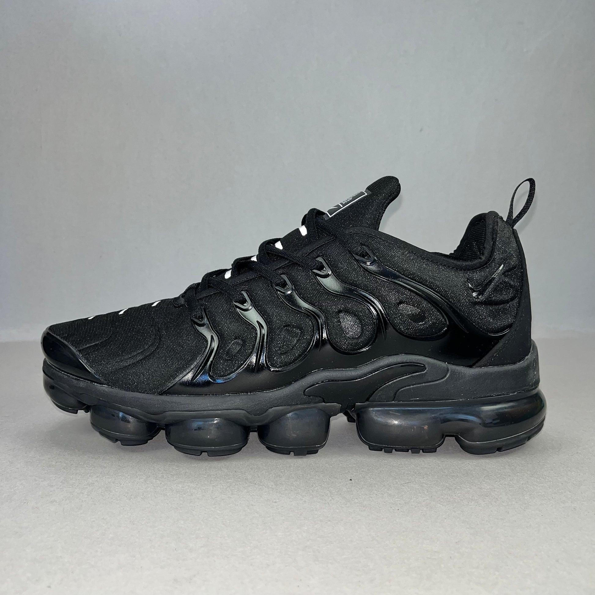 Nike Vapormax Plus “Triple Black”