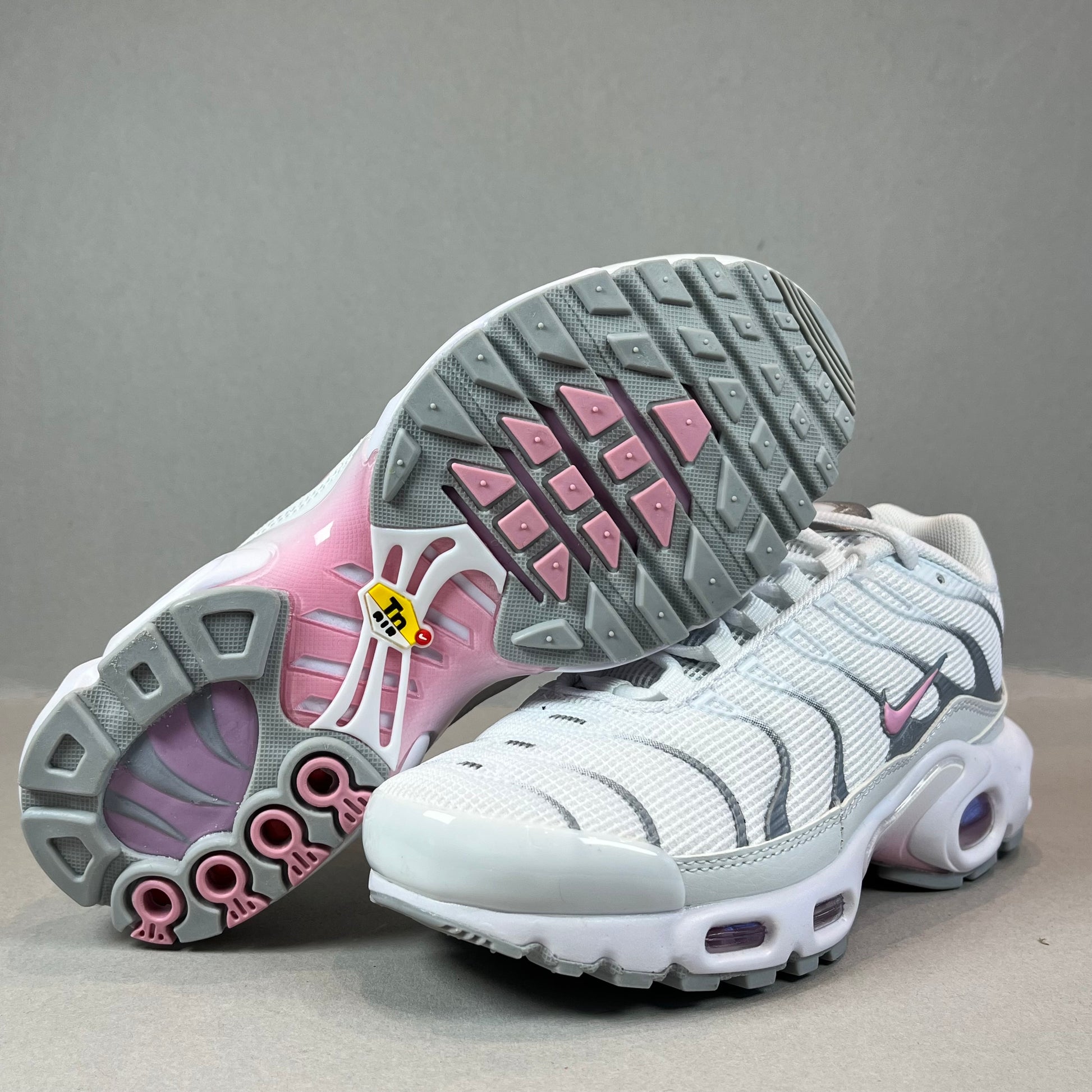 Nike Air Max Plus TN “White Grey Pink”