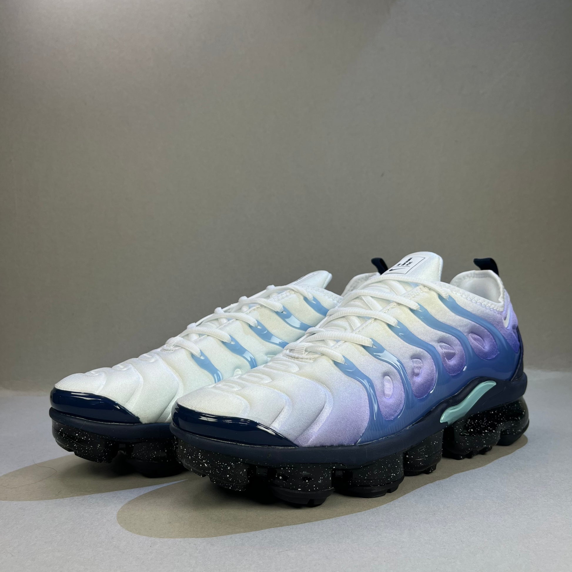Nike Vapormax Plus “Blizzard”