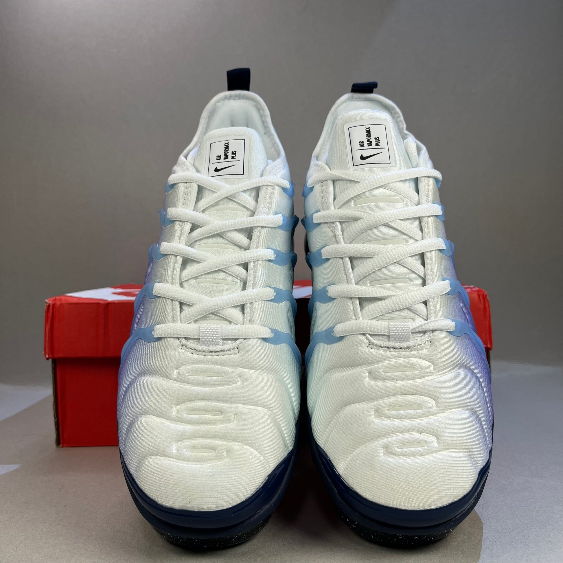 Nike Vapormax Plus “Blizzard”