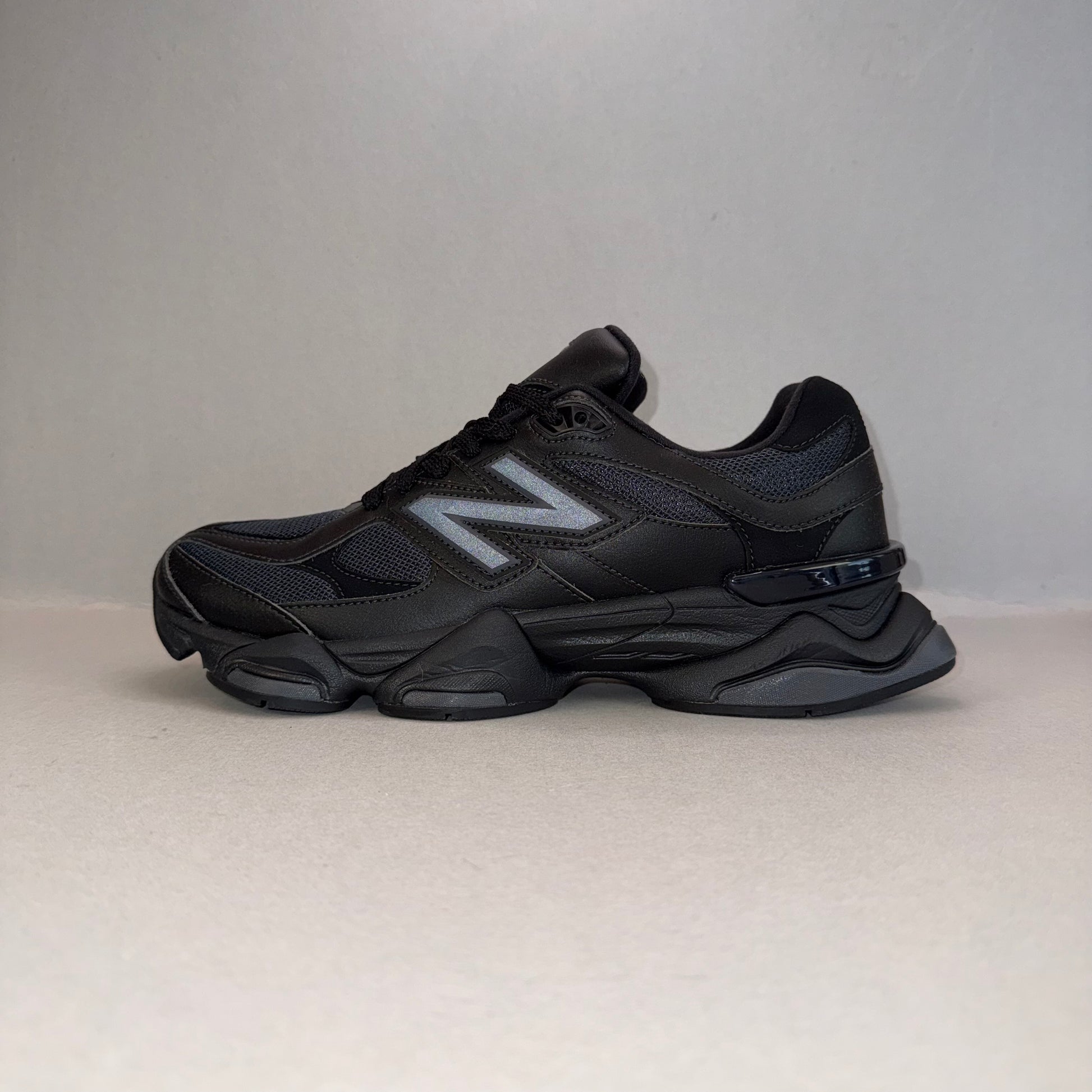 New Balance 9060 "All Black"