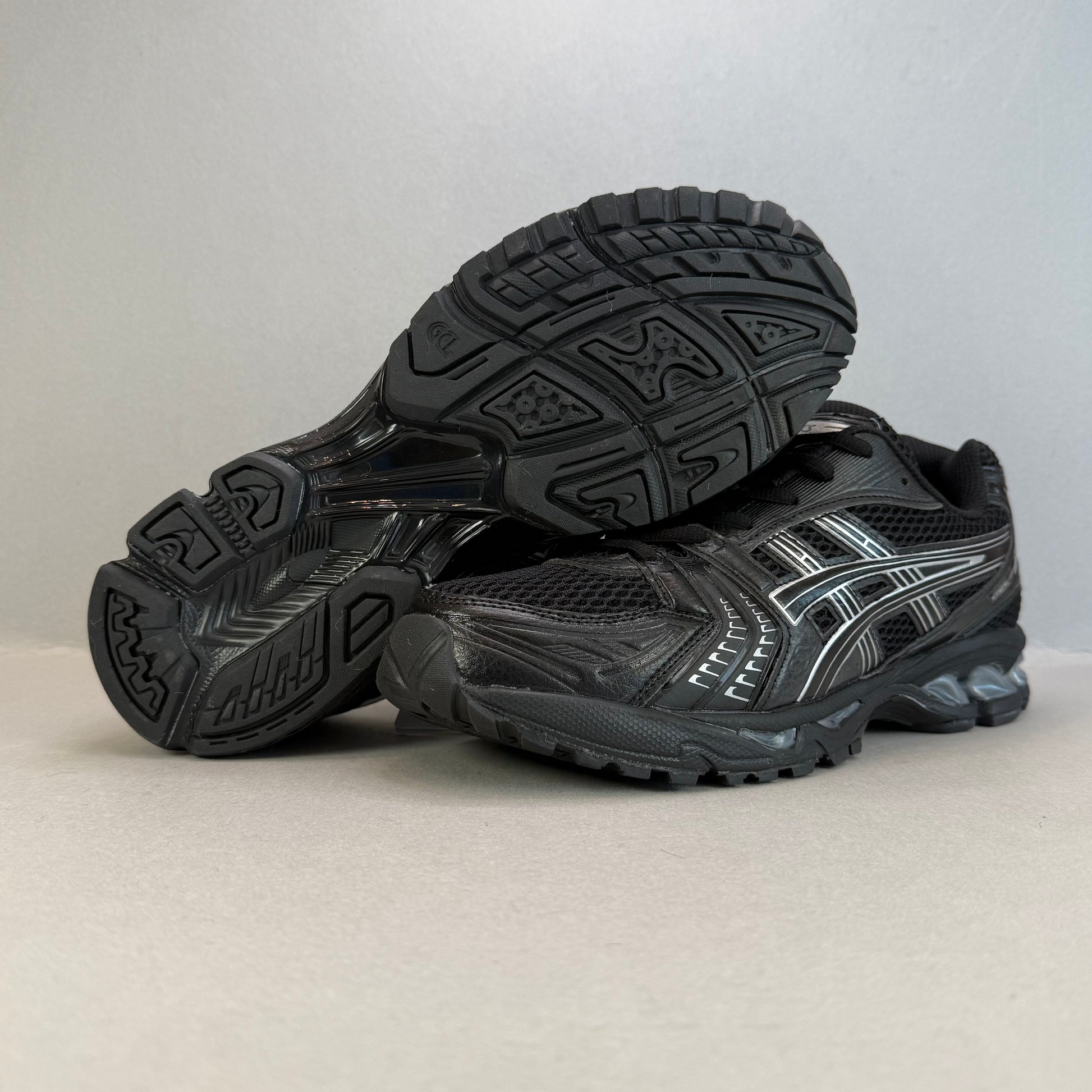 Asics Gel Kayano 14 "Black Grey"