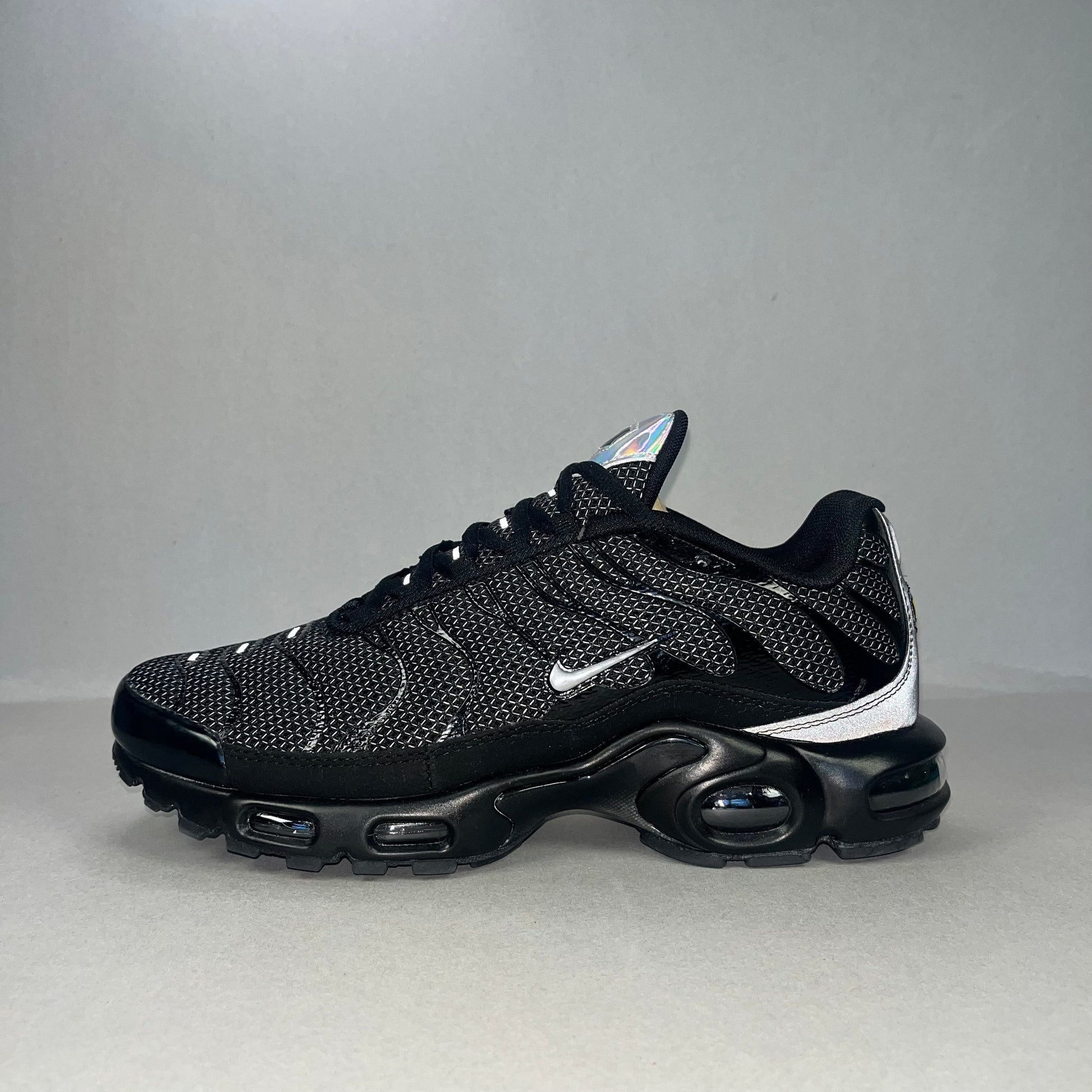 Nike Air Max Plus TN “Black Metallic Silver”