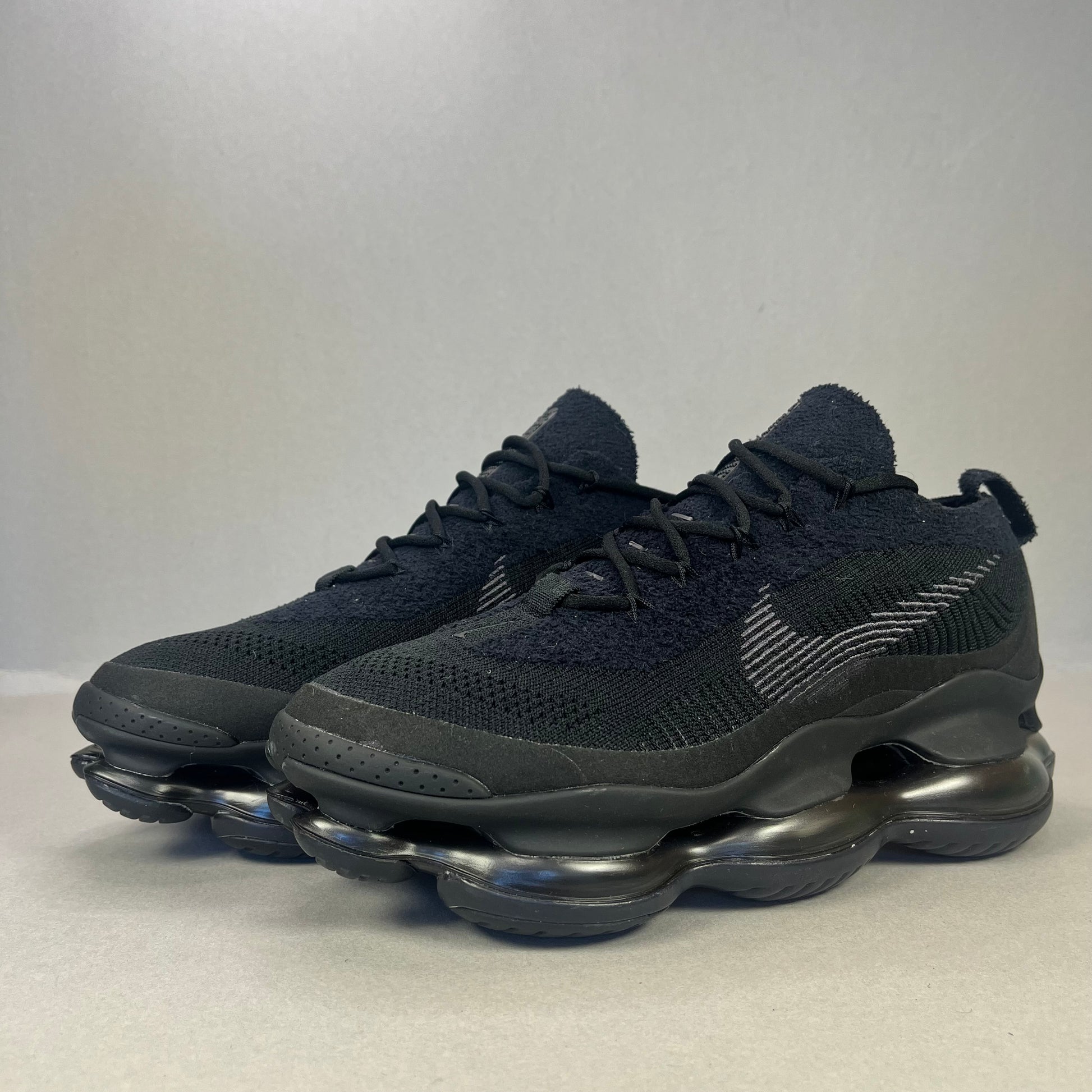 Nike Air Max Scorpion Flyknit "Triple Black"