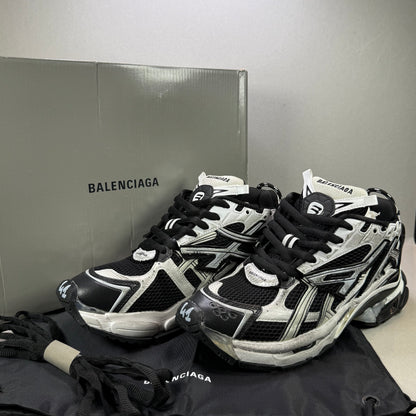 Balenciaga Runners "Black And White"