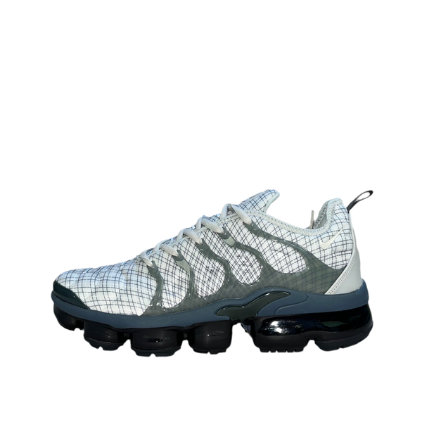 Nike Vapormax Plus “Grey”