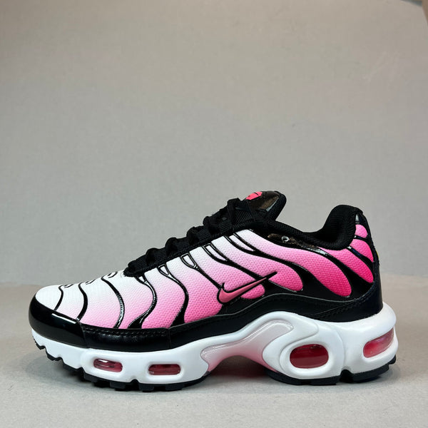 Nike Air Max Plus TN “Hot Punch”