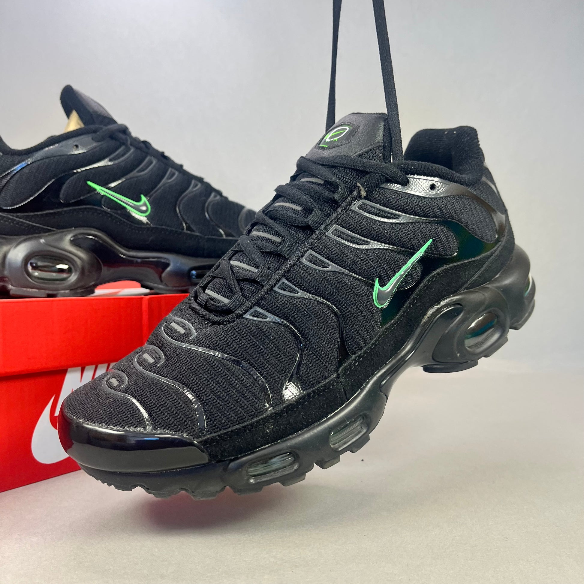 Nike Air Max Plus TN “Black And Green”