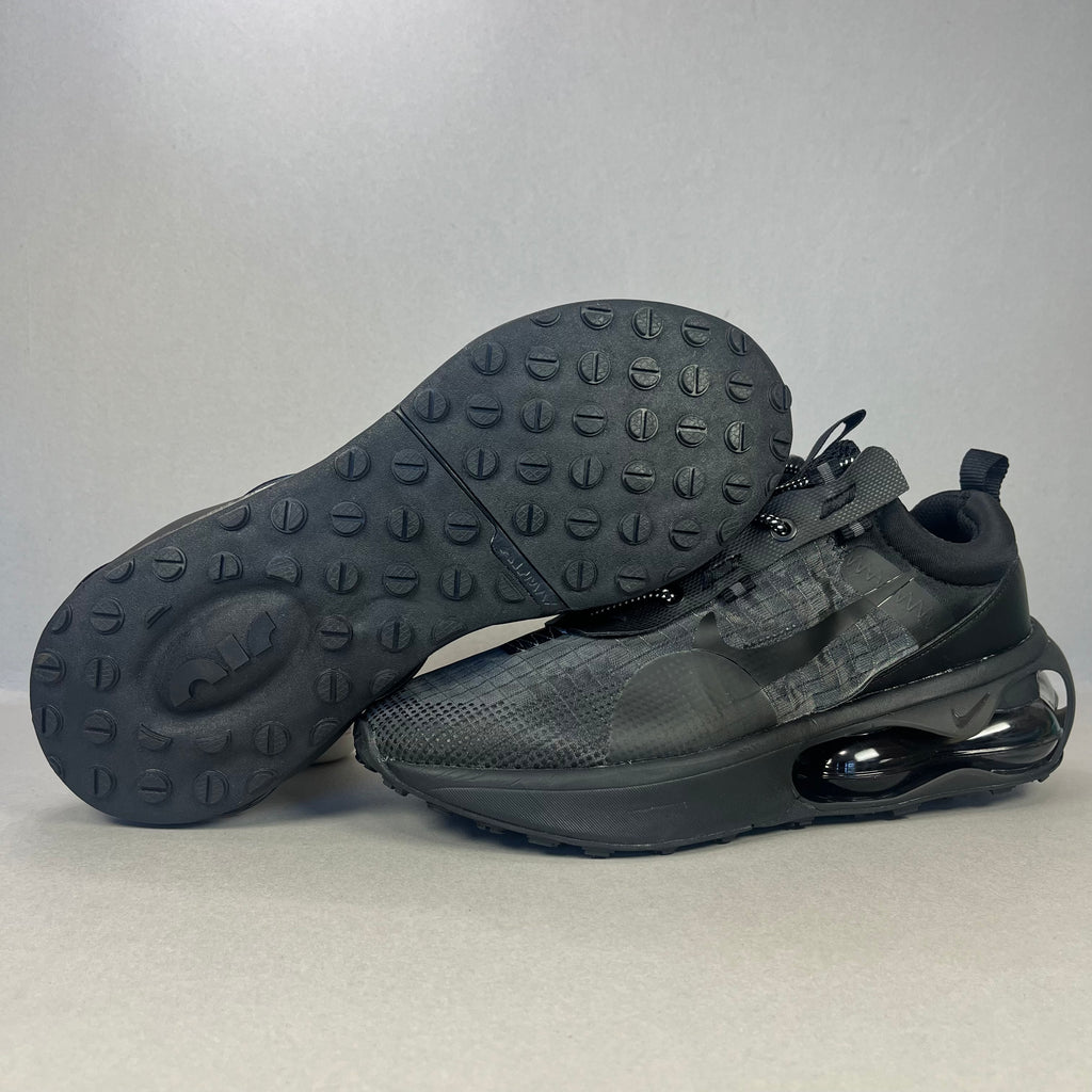 Nike Air Max 2021 “Triple Black”