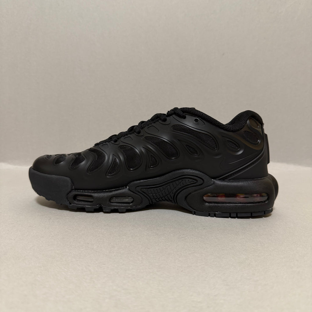 Nike Air Max Plus Drift "All Black"