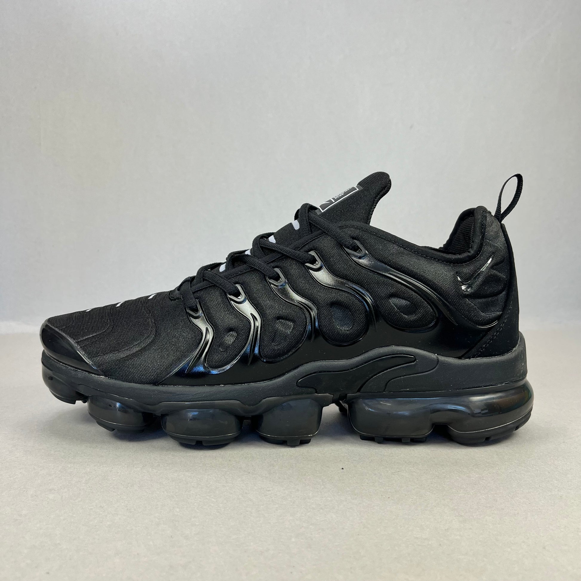 Nike Vapormax Plus “Triple White”