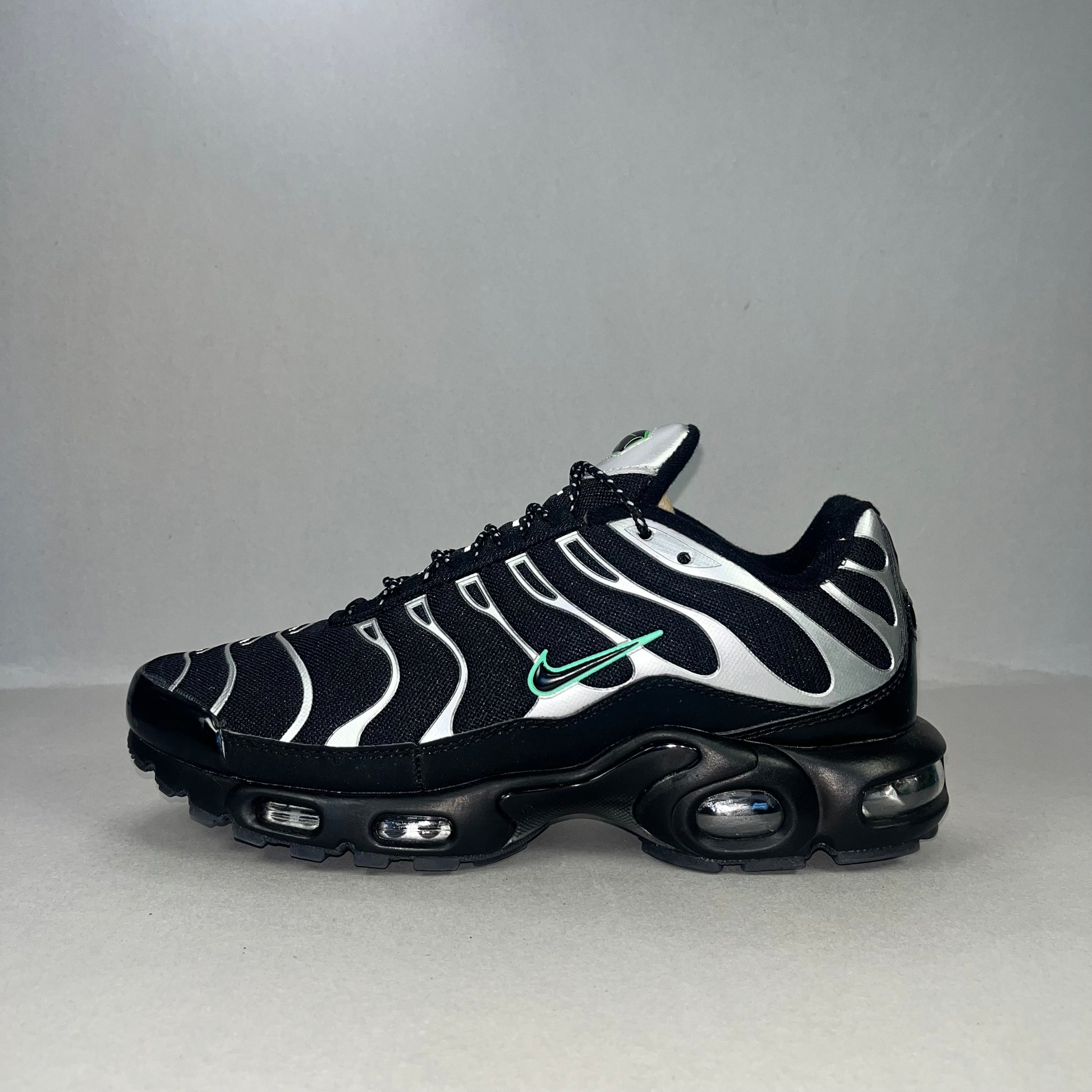 Nike Air Max Plus TN “Black Green Silver Strike”