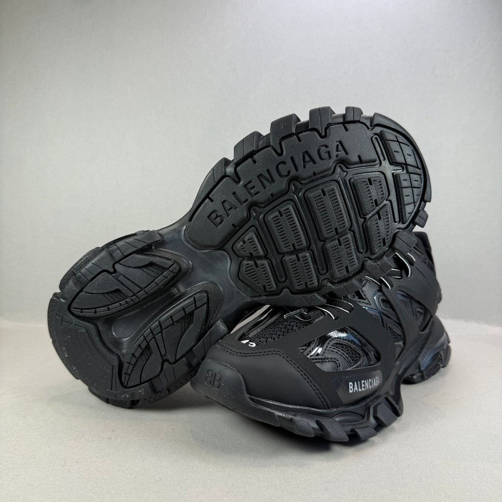 Balenciaga Track "Black"