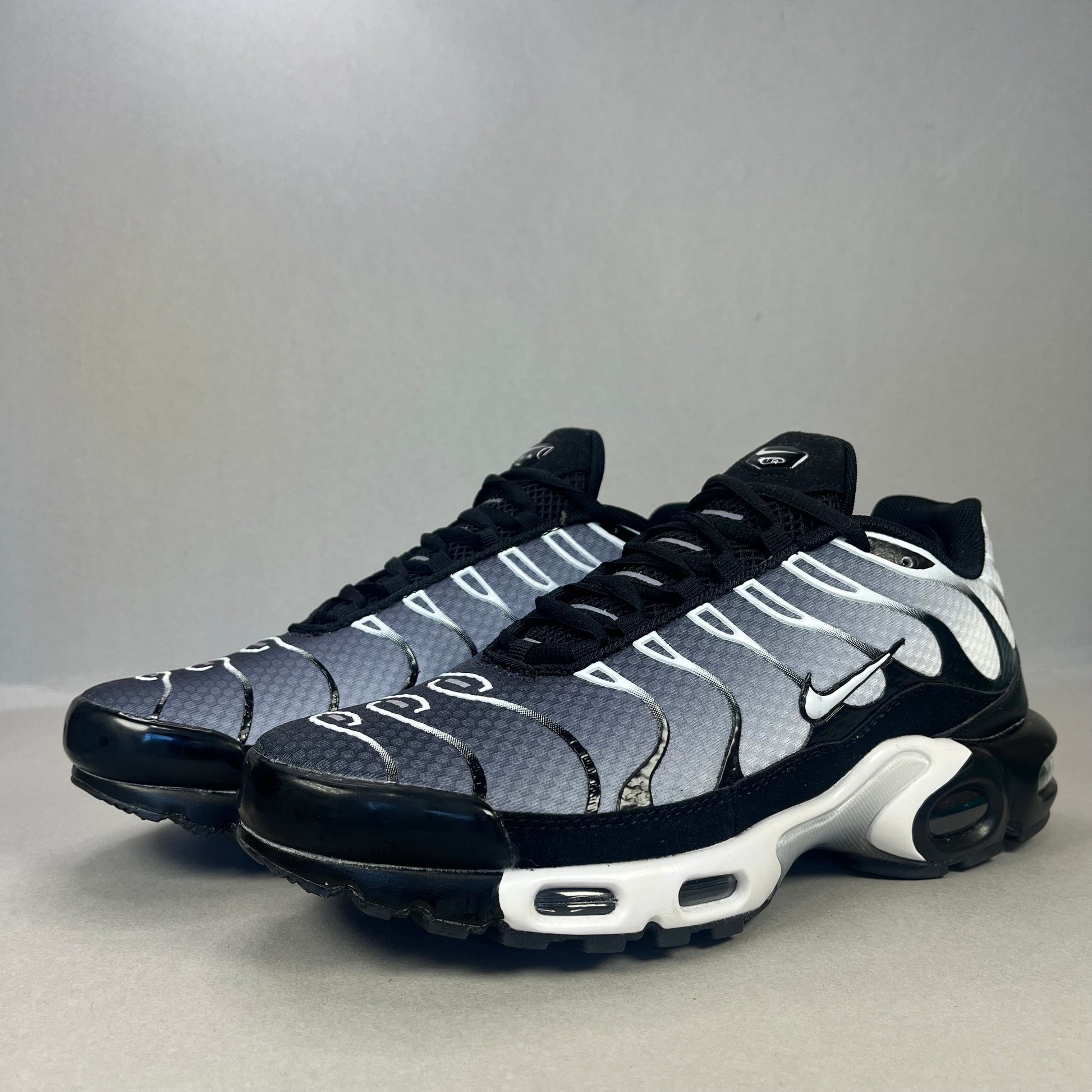 Nike Air Max Plus TN “Black Metallic Silver”