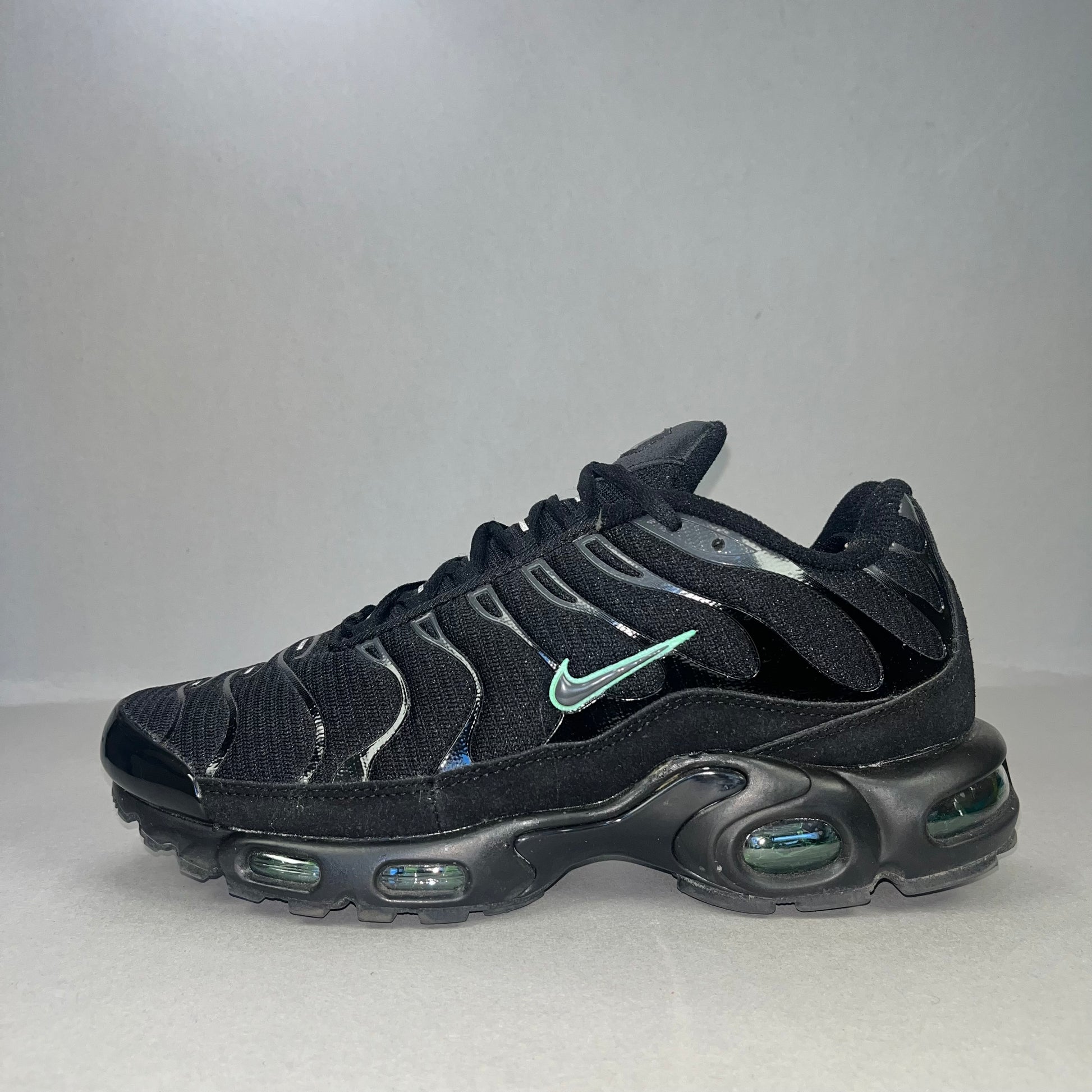 Nike Air Max Plus TN “Black And Green”