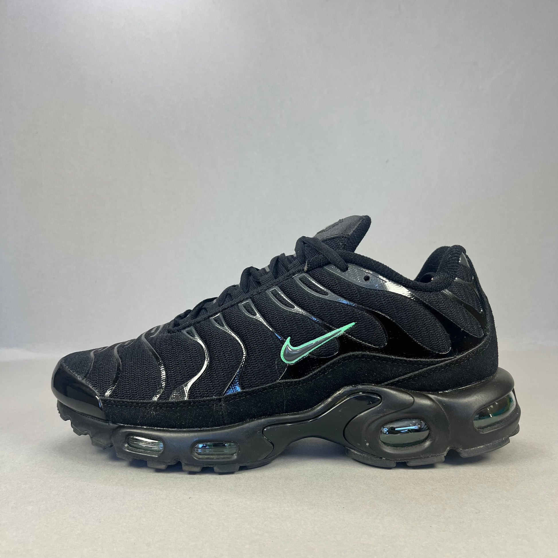 Nike Air Max Plus TN “Black And Green”