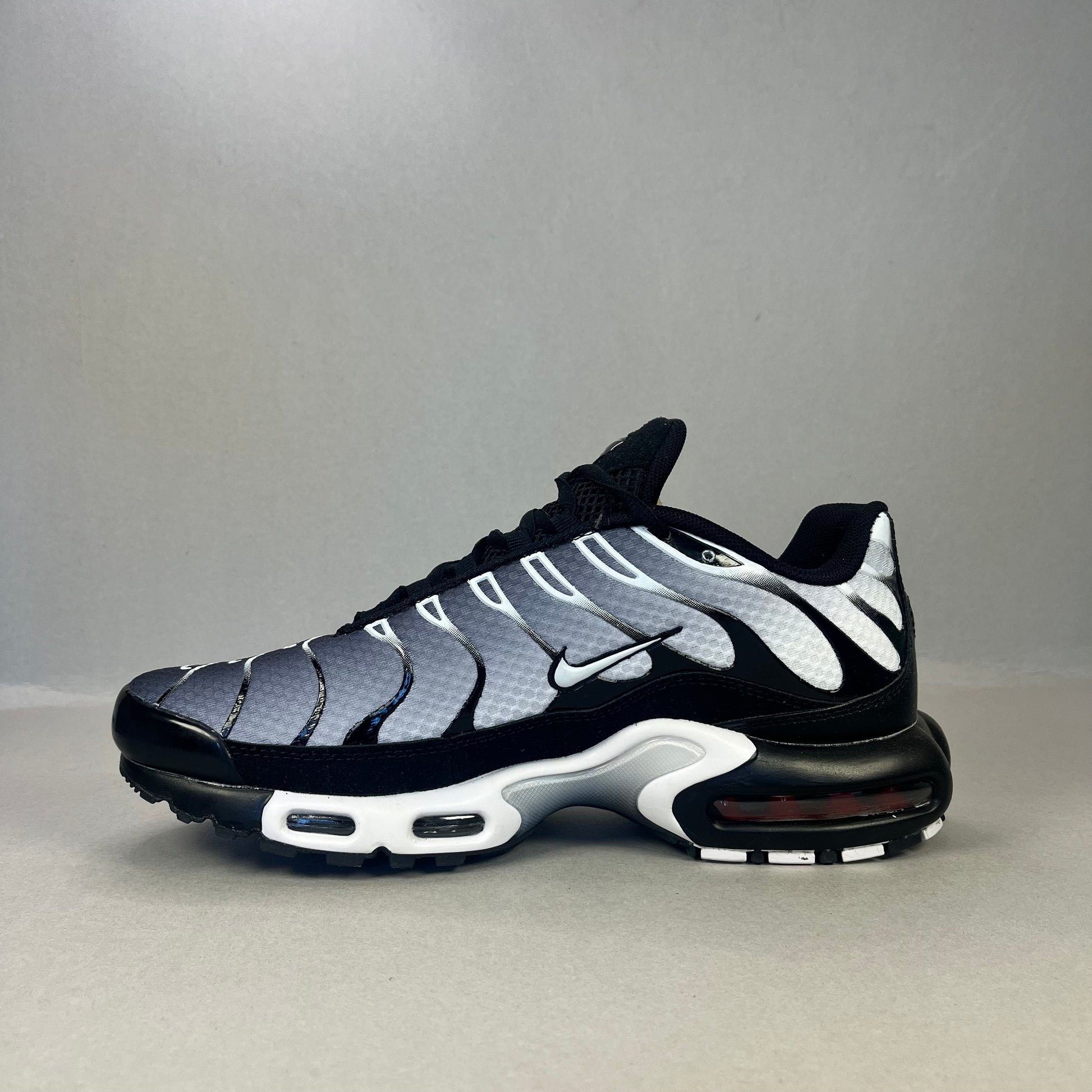 Nike Air Max Plus TN “Black Metallic Silver”