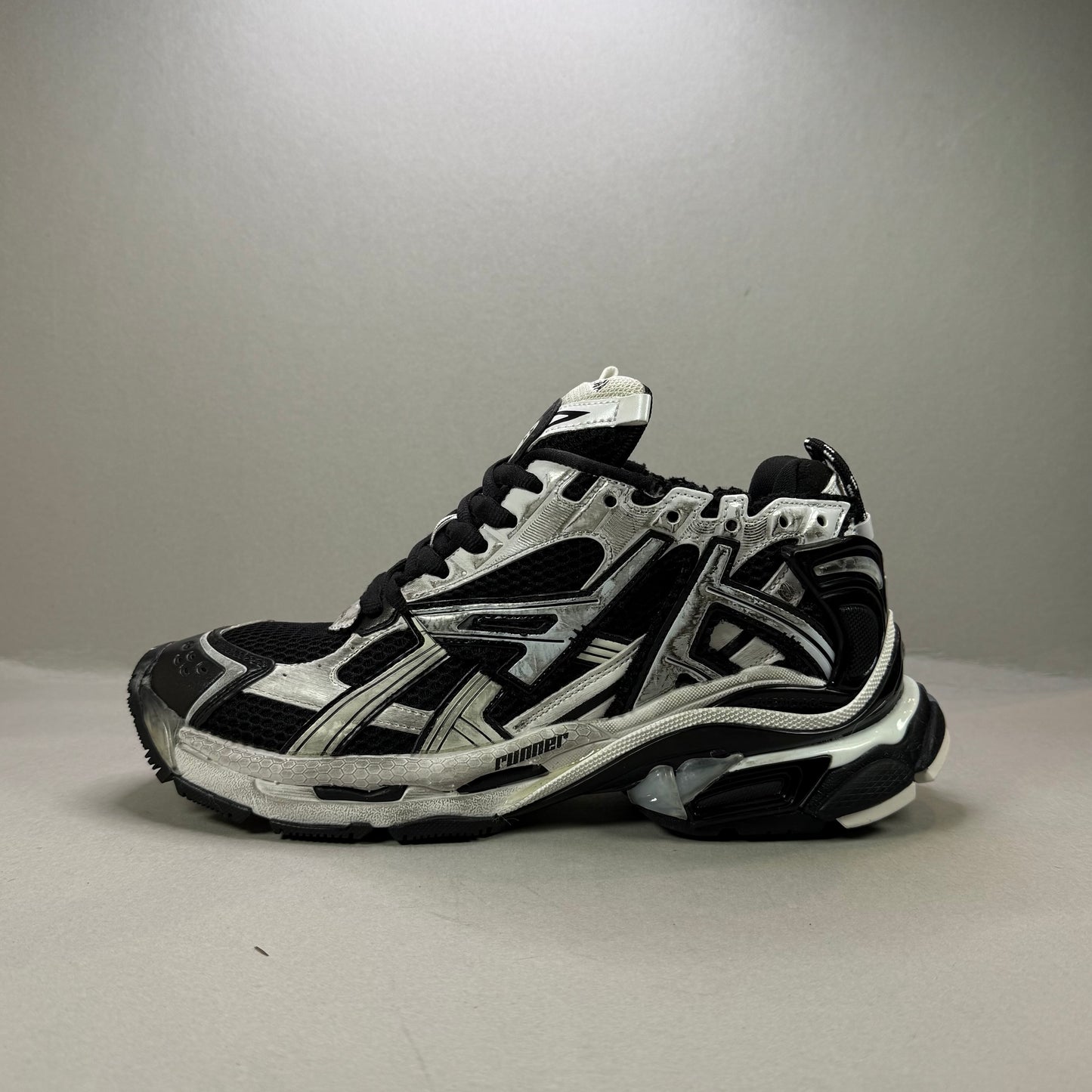 Balenciaga Runners "Black And White"