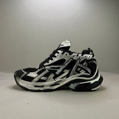 Balenciaga Runners "Black And White"