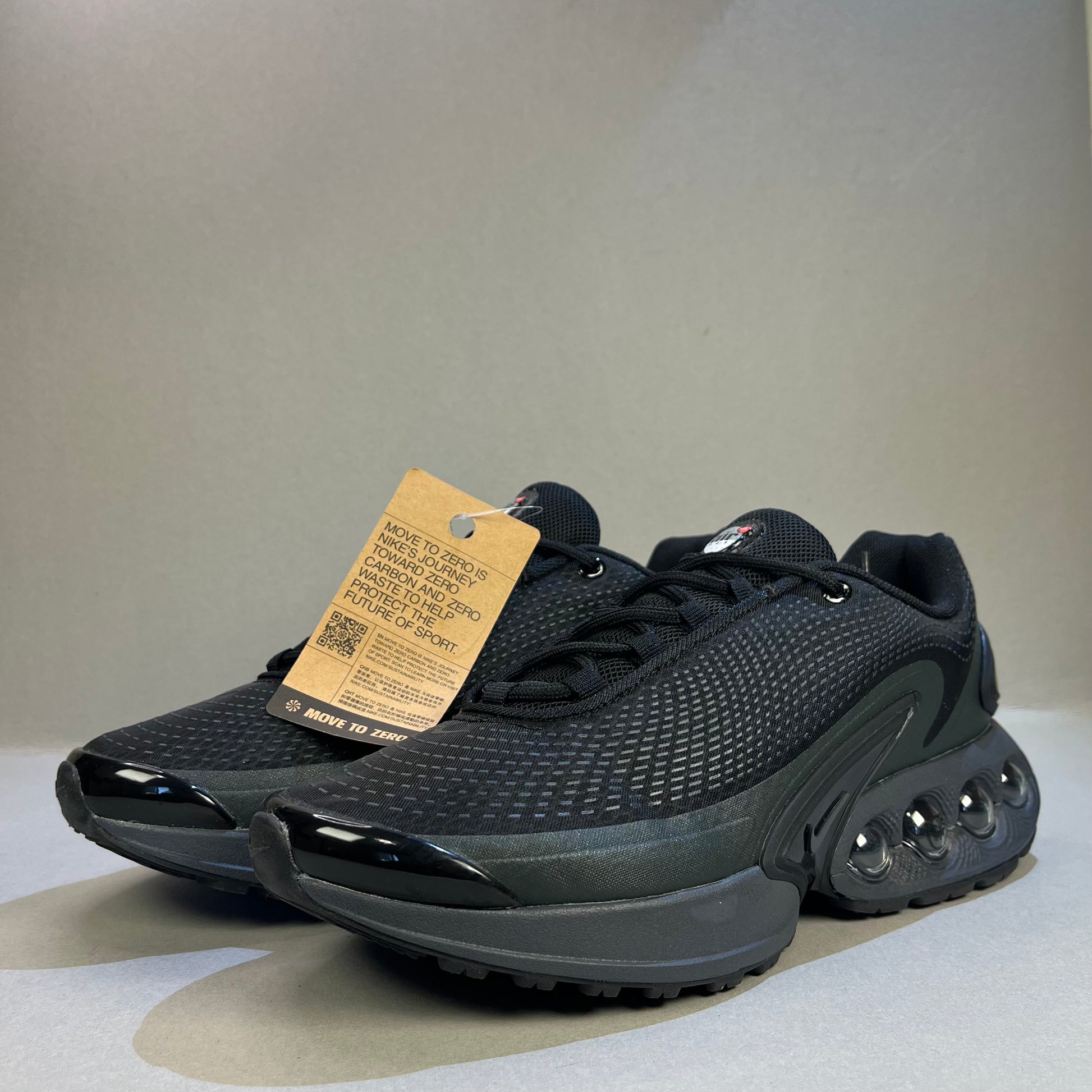 Nike Air Max DN “Triple Black”